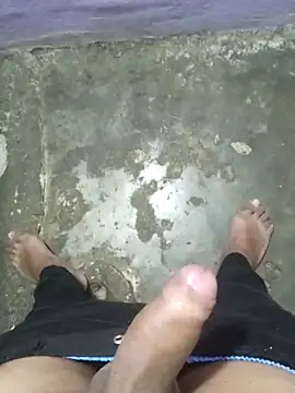 Snapshot of juan7305 chatting on December 2, 12:51 pm juan7305 online show from December 2, 12:51 pm