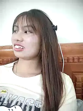 Snapshot of Dung-Thao19 chatting on October 6, 12:39 pm Dung-Thao19 online show from October 6, 12:39 pm