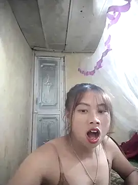 Snapshot of Dung-Thao19 chatting on October 12, 1:34 pm Dung-Thao19 online show from October 12, 1:34 pm