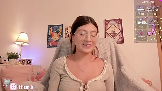 emily uwu0 online show from April 4, 1:23 am