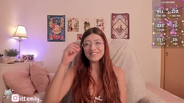 emily uwu0 online show from April 1, 1:41 am