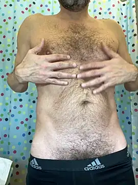 Snapshot of Hotdaddy4u136 chatting on November 9, 7:01 am Hotdaddy4u136 online show from November 9, 7:01 am