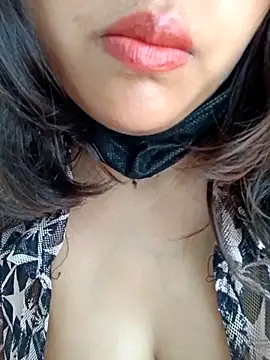 Hott Muskan online show from April 22, 10:55 am