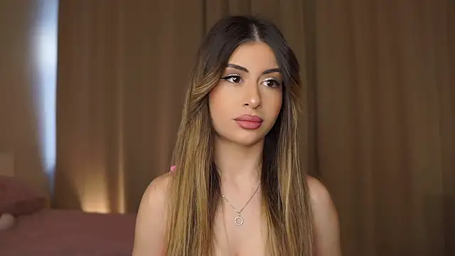 Snapshot of GeorginaHarn chatting on February 7, 8:11 am GeorginaHarn online show from February 7, 8:11 am