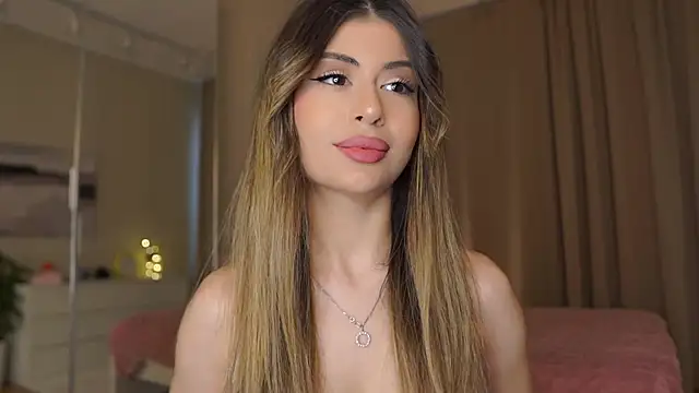 Snapshot of GeorginaHarn chatting on February 8, 8:12 am GeorginaHarn online show from February 8, 8:12 am