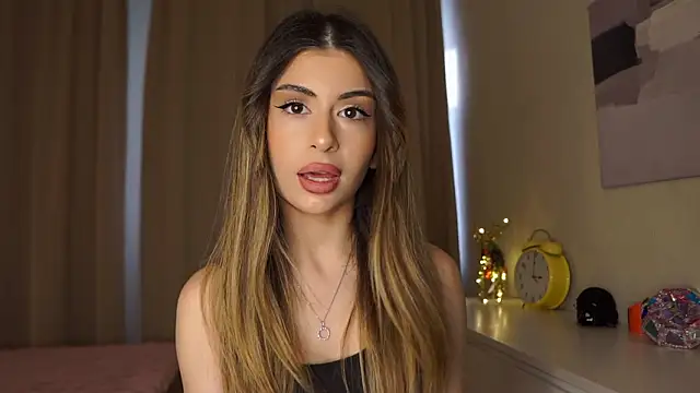 Snapshot of GeorginaHarn chatting on February 24, 8:04 am GeorginaHarn online show from February 24, 8:04 am