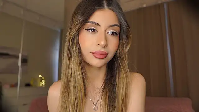 Snapshot of GeorginaHarn chatting on February 15, 8:13 am GeorginaHarn online show from February 15, 8:13 am