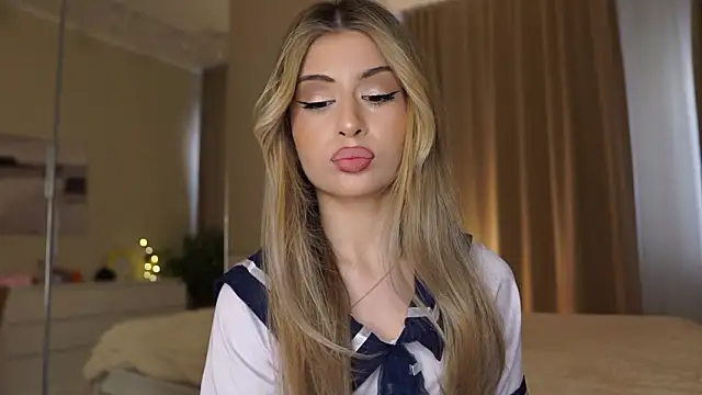 GeorginaHarn online show from March 6, 9:04 am