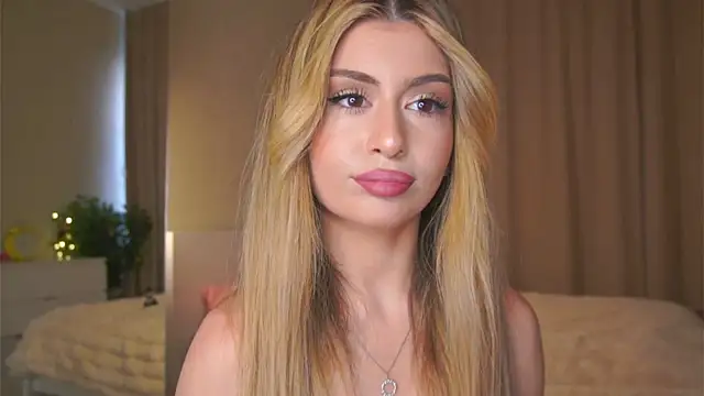 GeorginaHarn online show from April 5, 8:10 am