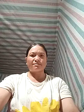 Snapshot of Love-Mama33 chatting on October 1, 1:59 pm Love-Mama33 online show from October 1, 1:59 pm