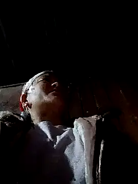 Snapshot of Love-Mama33 chatting on November 30, 10:32 pm Love-Mama33 online show from November 30, 10:32 pm