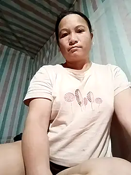 Snapshot of Love-Mama33 chatting on November 17, 11:20 pm Love-Mama33 online show from November 17, 11:20 pm