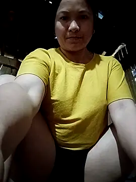 Snapshot of Love-Mama33 chatting on February 5, 1:56 am Love-Mama33 online show from February 5, 1:56 am