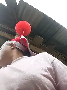 Snapshot of Love-Mama33 chatting on October 26, 2:34 am Love-Mama33 online show from October 26, 2:34 am