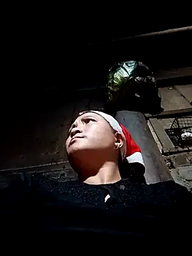 Snapshot of Love-Mama33 chatting on November 1, 12:43 pm Love-Mama33 online show from November 1, 12:43 pm