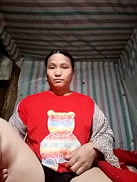 Snapshot of Love-Mama33 chatting on November 22, 11:09 am Love-Mama33 online show from November 22, 11:09 am