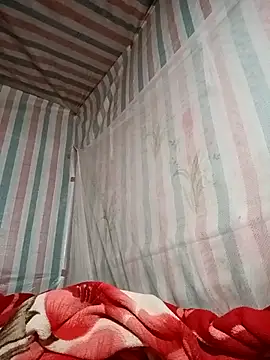 Snapshot of Love-Mama33 chatting on November 21, 11:04 pm Love-Mama33 online show from November 21, 11:04 pm