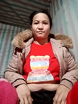 Snapshot of Love-Mama33 chatting on November 27, 11:05 pm Love-Mama33 online show from November 27, 11:05 pm