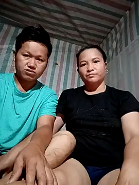 Snapshot of Love-Mama33 chatting on November 8, 10:41 am Love-Mama33 online show from November 8, 10:41 am