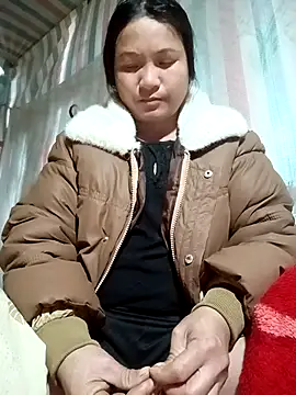 Snapshot of Love-Mama33 chatting on February 3, 1:38 am Love-Mama33 online show from February 3, 1:38 am