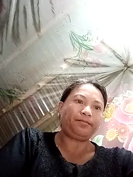 Snapshot of Love-Mama33 chatting on September 26, 11:22 pm Love-Mama33 online show from September 26, 11:22 pm