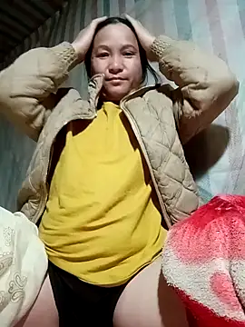 Snapshot of Love-Mama33 chatting on February 8, 11:24 pm Love-Mama33 online show from February 8, 11:24 pm