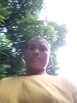 Snapshot of Love-Mama33 chatting on October 20, 10:38 am Love-Mama33 online show from October 20, 10:38 am