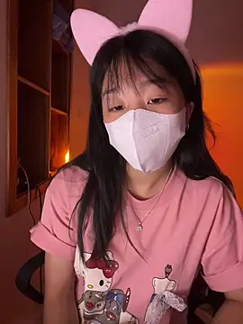 Snapshot of chuppy03 chatting on October 19, 7:11 am chuppy03 online show from October 19, 7:11 am