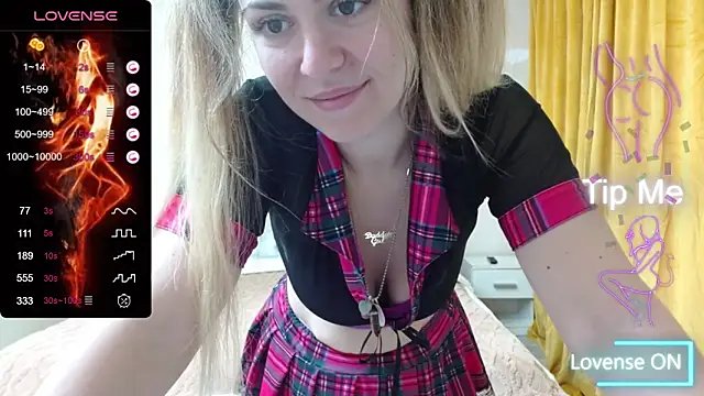 Snapshot of Daddyisssues1 chatting on October 2, 5:44 am Daddyisssues1 online show from October 2, 5:44 am