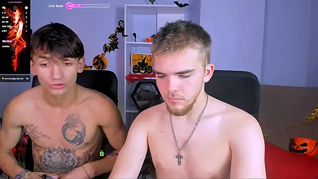 Snapshot of aron_black_ chatting on October 24, 8:41 pm aron black online show from October 24, 8:41 pm