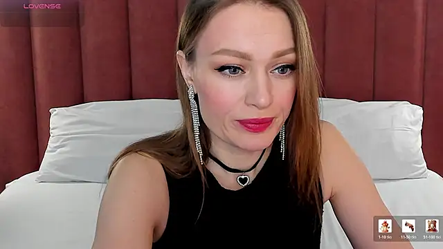 EvelynPoole online show from April 14, 1:43 am