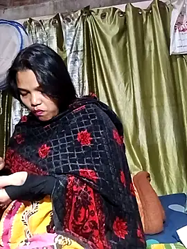 Snapshot of BOBITA_1 chatting on December 18, 4:06 am BOBITA 1 online show from December 18, 4:06 am