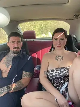 ManjaWinkler online show from February 11, 7:41 am