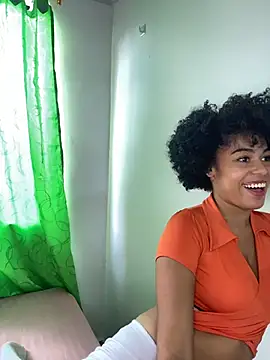 delaylacruz online show from November 29, 9:15 pm