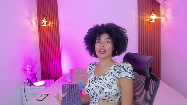 delaylacruz online show from October 26, 8:20 pm