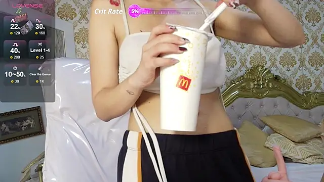 JessB  online show from February 13, 8:31 pm