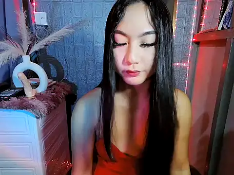 Nathalie Smith19 online show from April 15, 2:10 pm