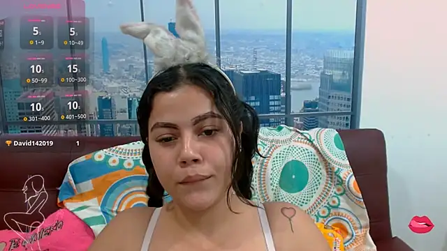 sara hot 18 online show from November 14, 12:09 pm