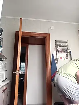 gigolobcn online show from April 1, 1:52 pm