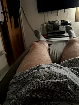 gigolobcn online show from September 17, 1:24 pm