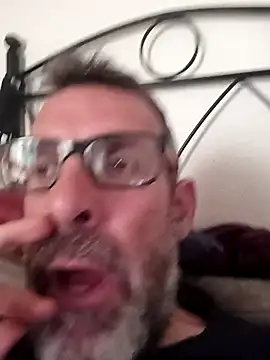 gigolobcn online show from April 10, 3:52 pm