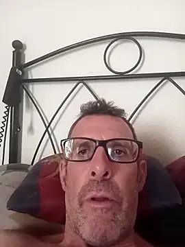 gigolobcn online show from April 13, 1:37 pm