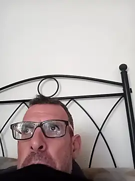 gigolobcn online show from March 16, 4:54 pm