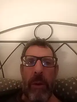 gigolobcn online show from March 4, 2:30 am