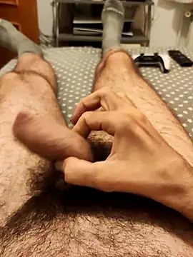 gigolobcn online show from October 3, 10:00 pm