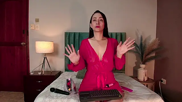 DaphneBeaumont online show from October 13, 12:18 pm