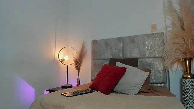 AelinDuvalier online show from September 22, 6:14 pm