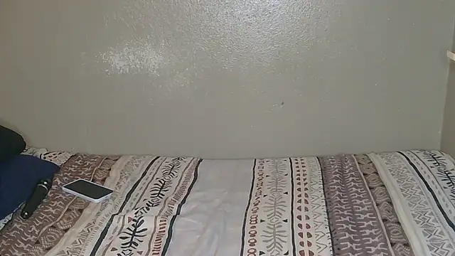 Snapshot of CherieBlushX chatting on February 5, 3:02 am CherieBlushX online show from February 5, 3:02 am