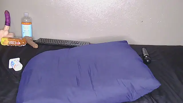 Snapshot of CherieBlushX chatting on November 11, 5:41 pm CherieBlushX online show from November 11, 5:41 pm