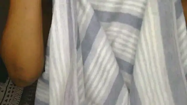 Snapshot of CherieBlushX chatting on February 1, 3:05 am CherieBlushX online show from February 1, 3:05 am